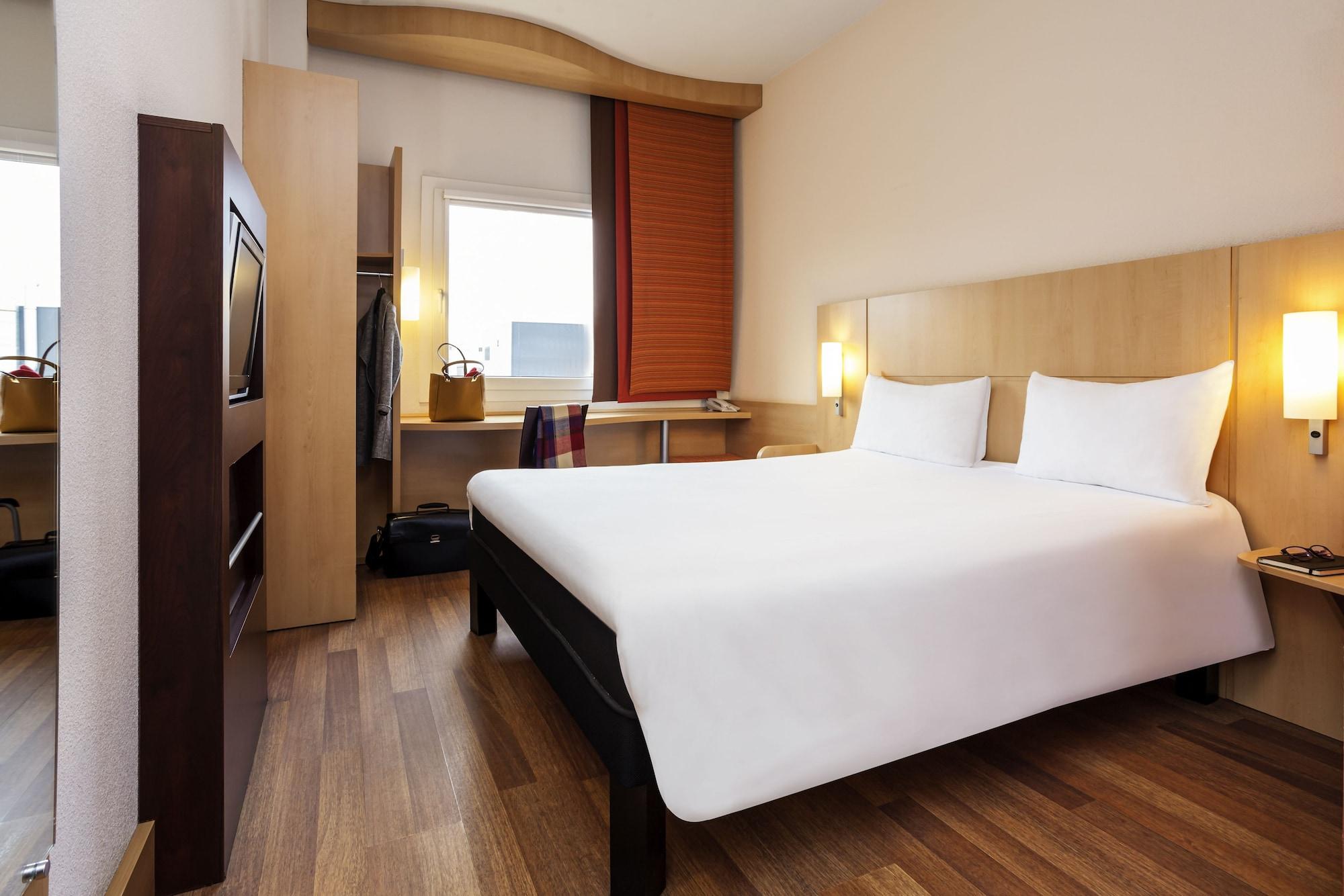 Hotel Ibis Сетубал Екстер'єр фото