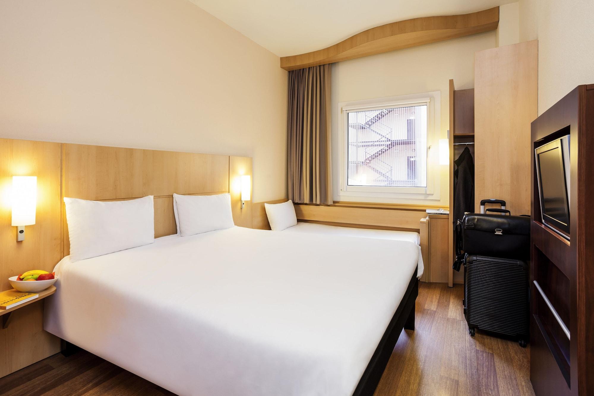 Hotel Ibis Сетубал Екстер'єр фото