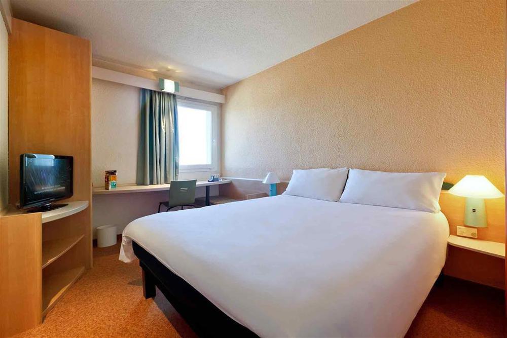 Hotel Ibis Сетубал Екстер'єр фото